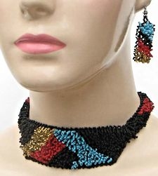Four Mesa's sead bead choker and earrings set