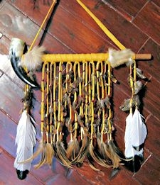 18" Long Fringed Buffalo Horn Peace Pipe (Gold)